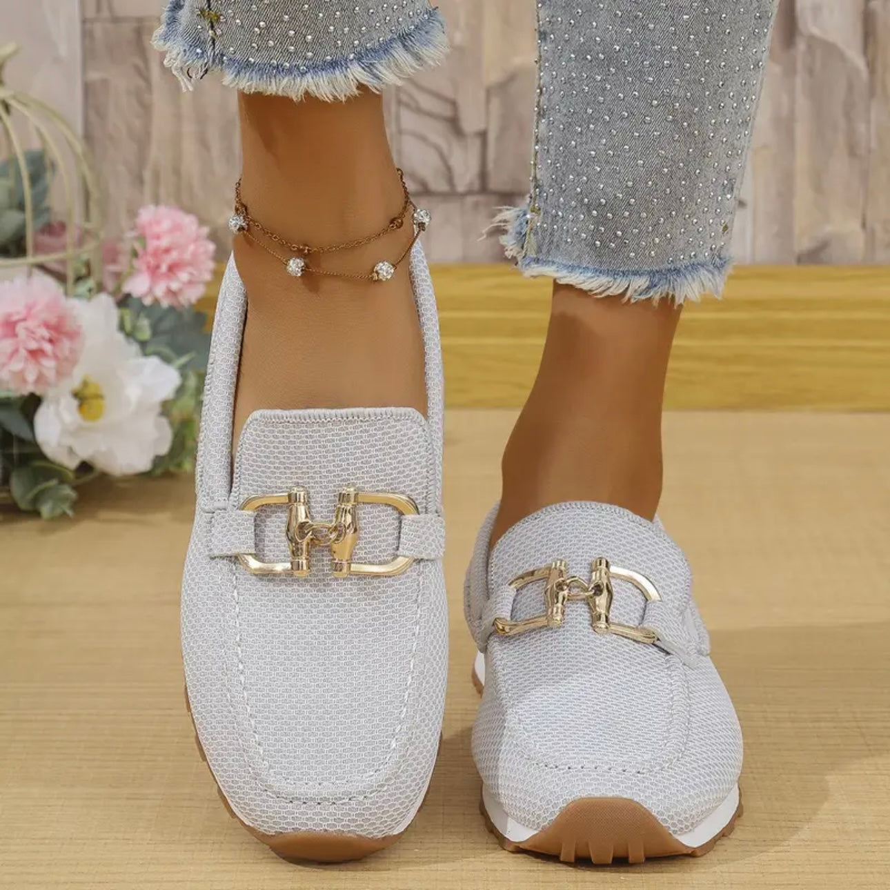 Elsie chique loafer-sneakers detail