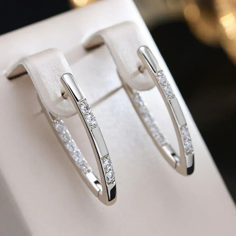 Elegante oorbellen met zirkonia in goud