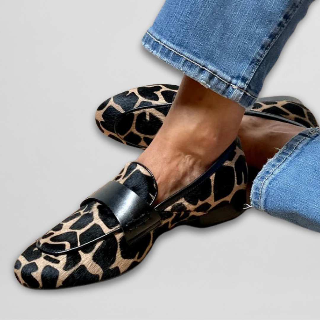Katie loafers met luipaardprint