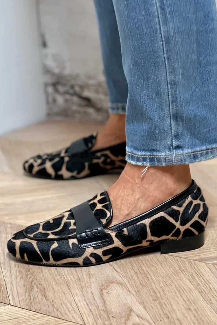 Daphne loafers met dierenprint