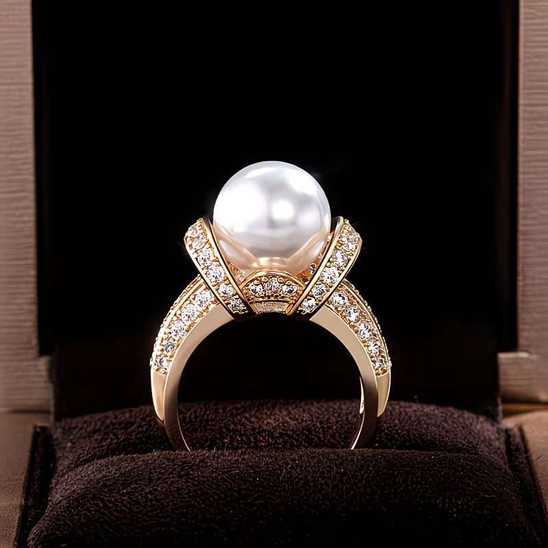 Ring met kroonparel
