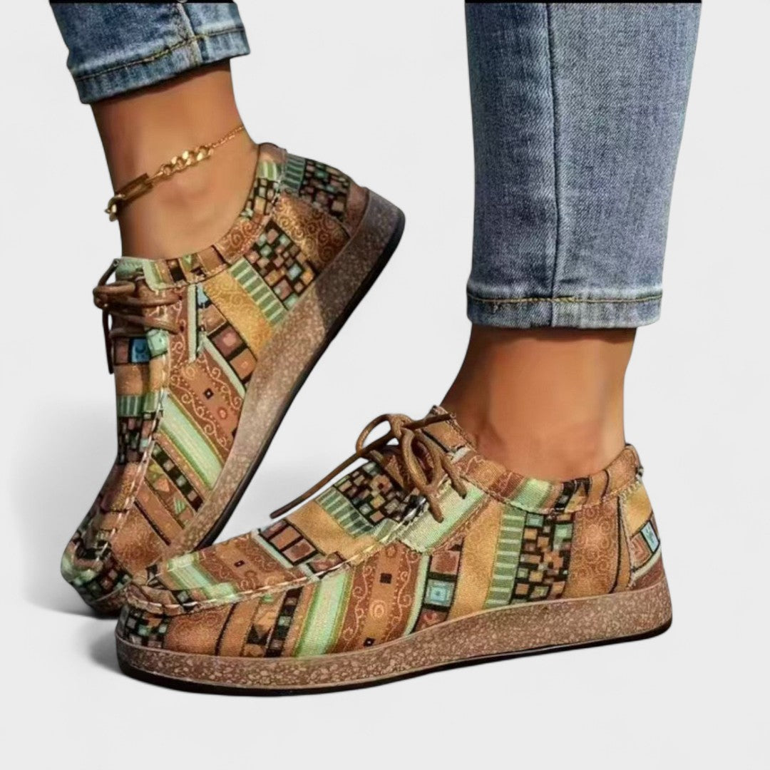 Betske sneaker met kleurrijke print