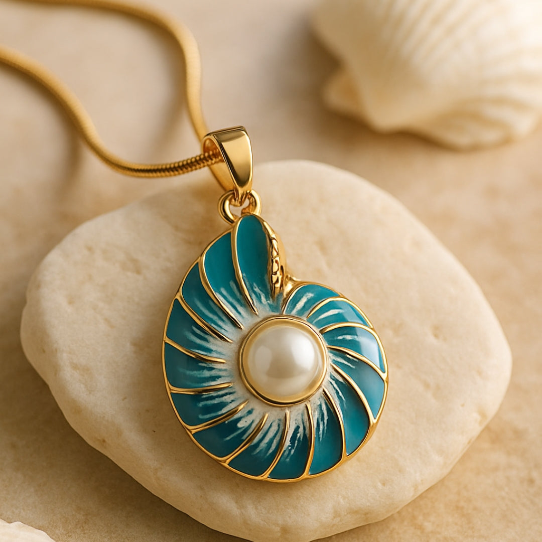 Ketting met schelpparel-hanger