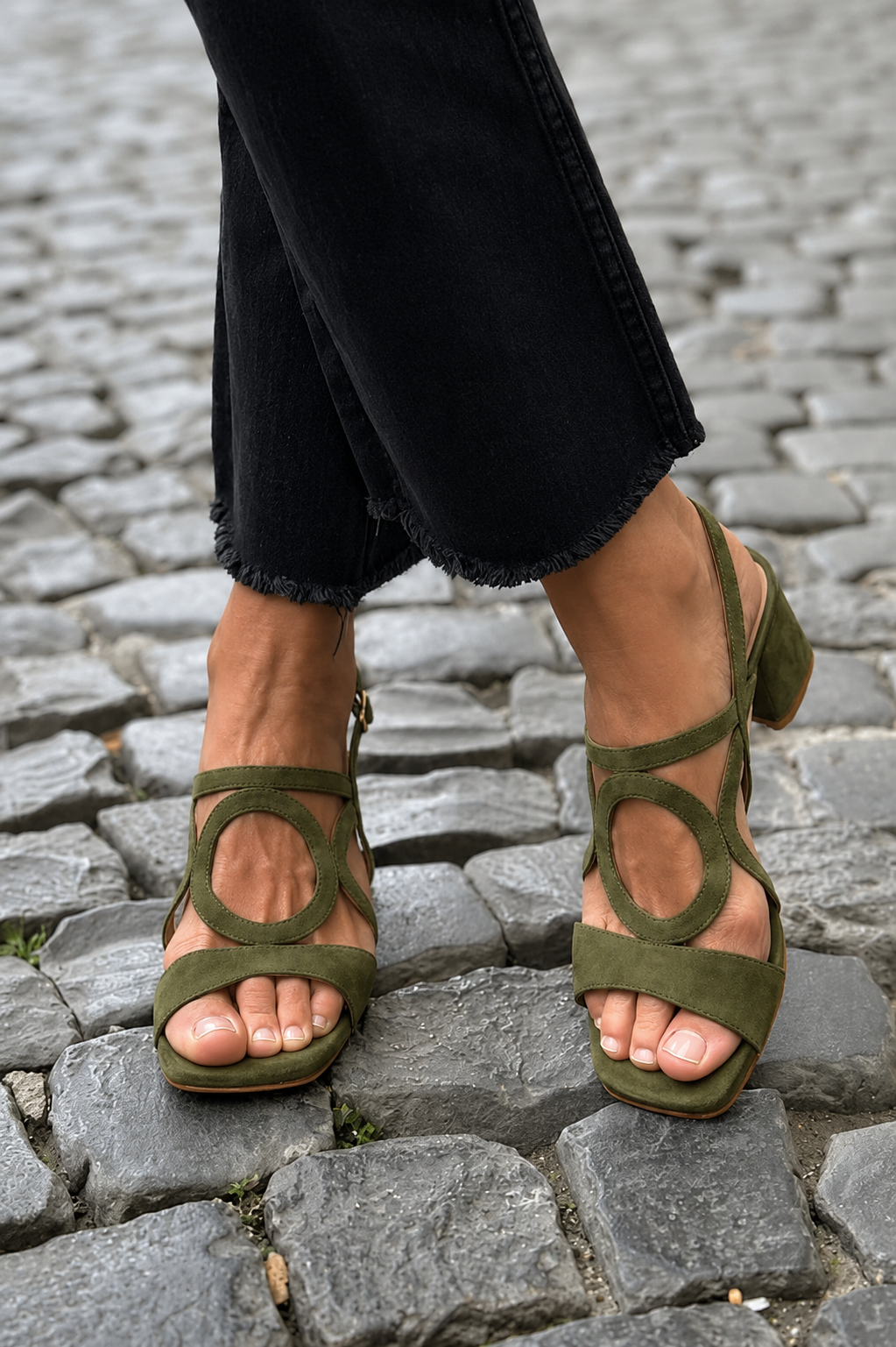 Valentina sandalen met rond sierdetail