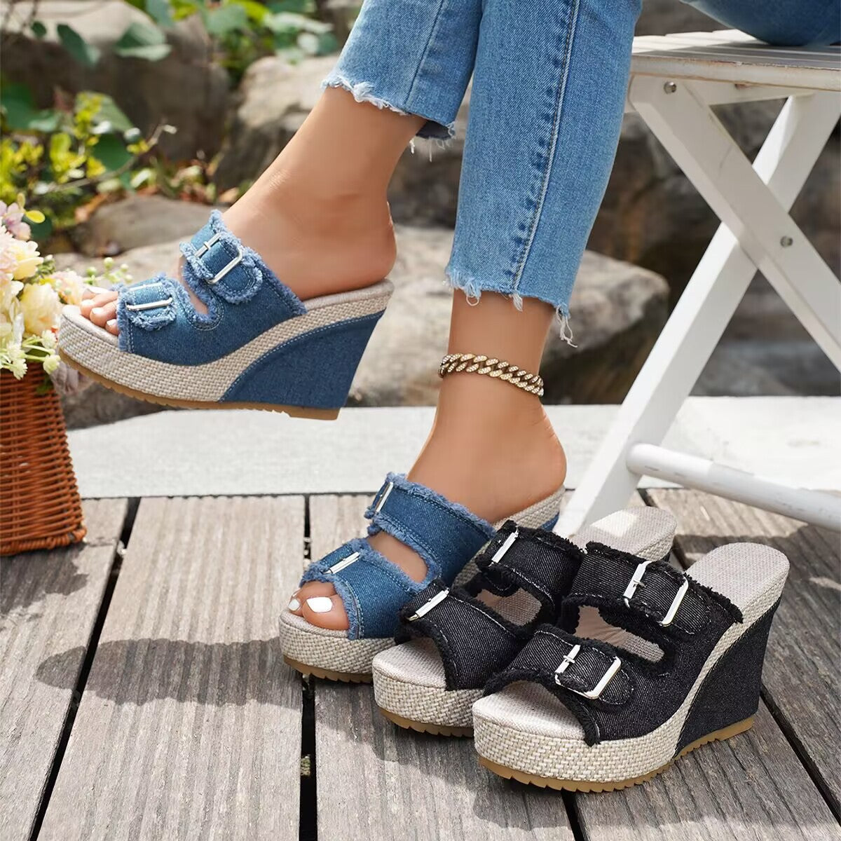 Atelier | Sandalen met sleehak en gerafelde rand