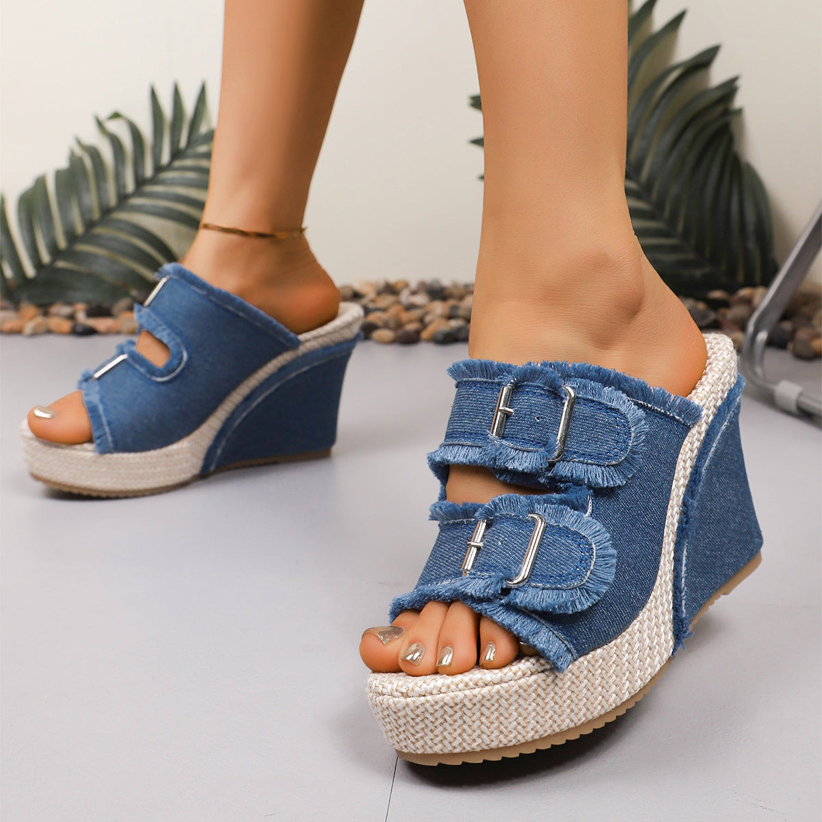 Atelier | Sandalen met sleehak en gerafelde rand