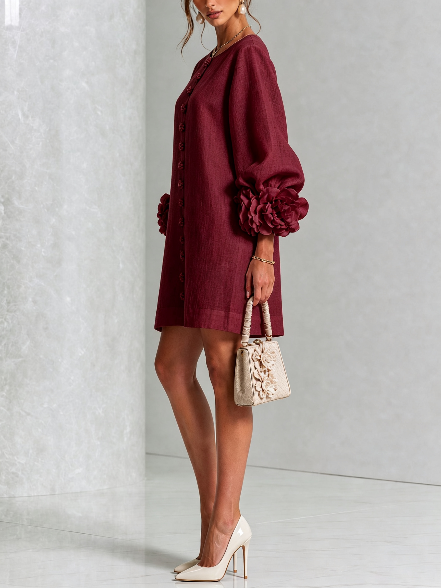 Anita mini-jurk met rozen aan de manchetten in bordeaux