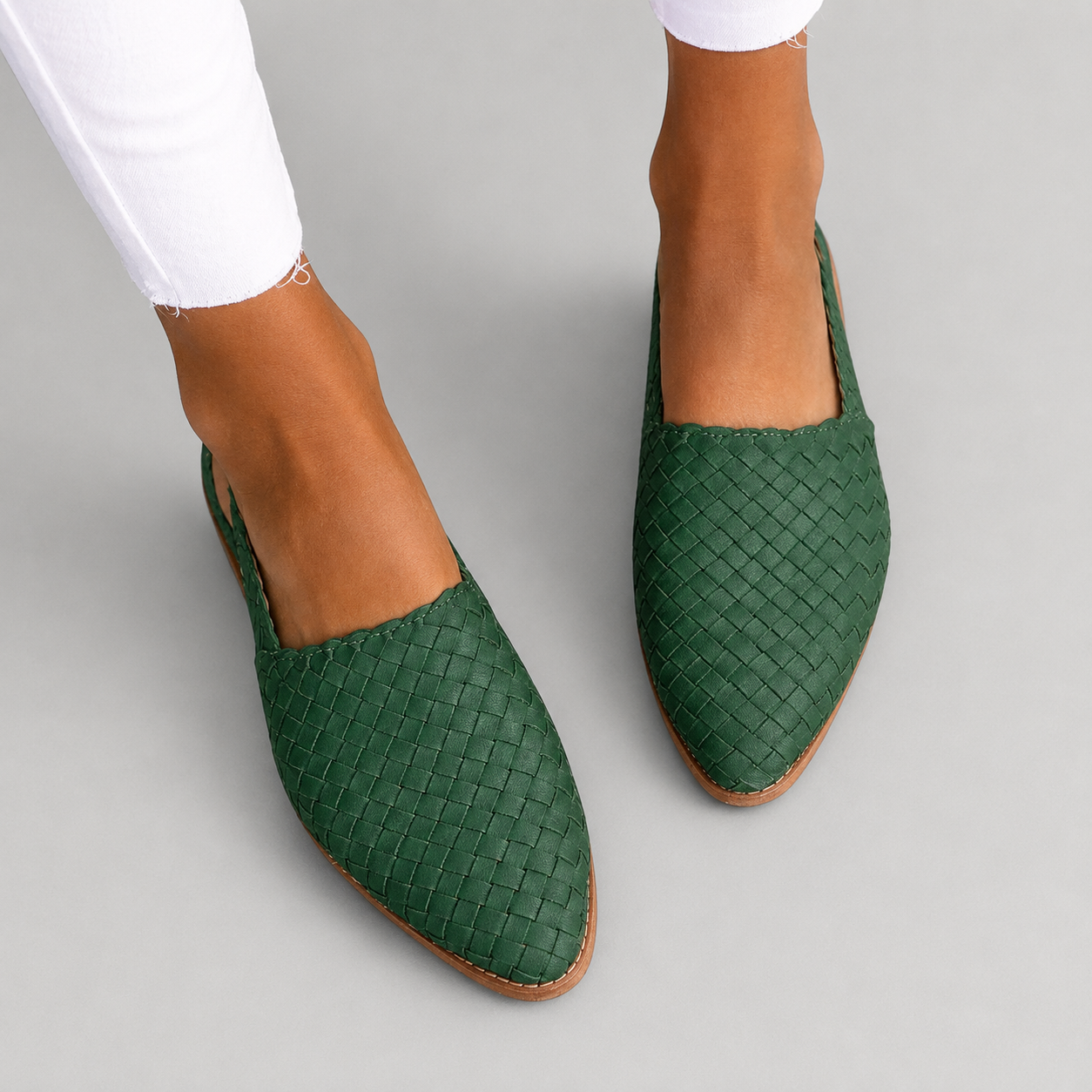 Aurora | Gevlochten loafers met hielbandje