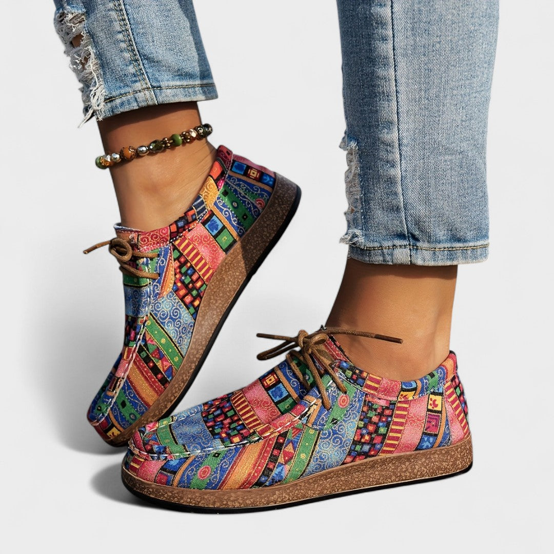 Betske sneaker met kleurrijke print