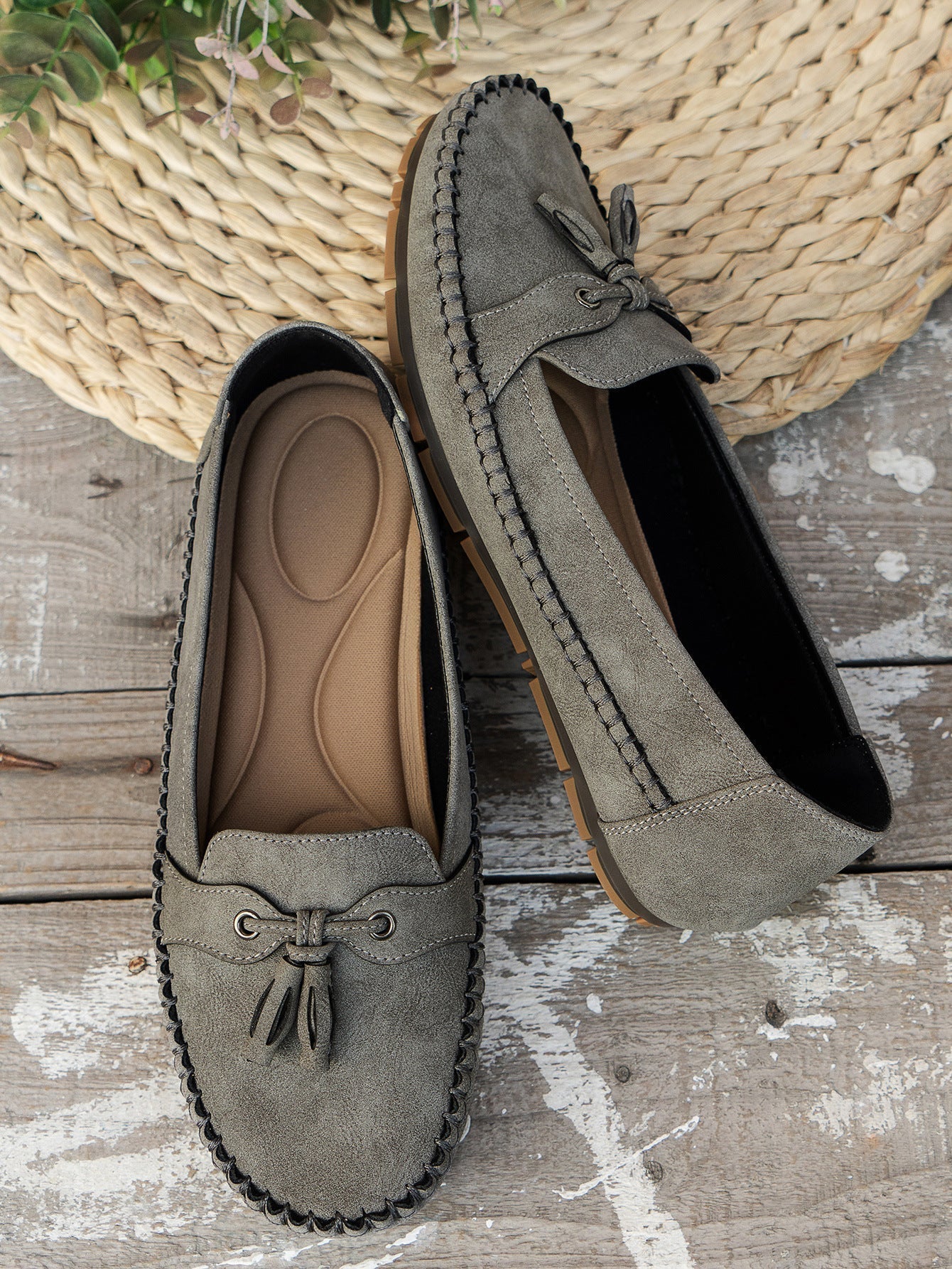 Ingrid vintage loafers detail