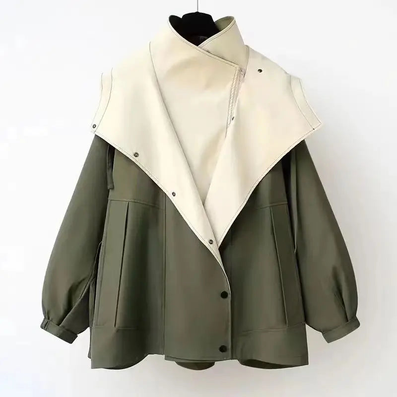 Xiandra | Oversized jas met capuchon en contrastkraag